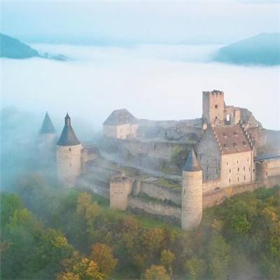 起重机太空作业